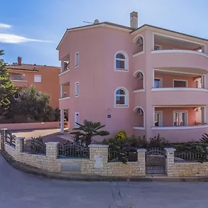 Marich Apartman
